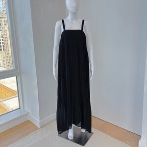 Designer By Bonnie Young Long Sleeveless PLEATED DRESS